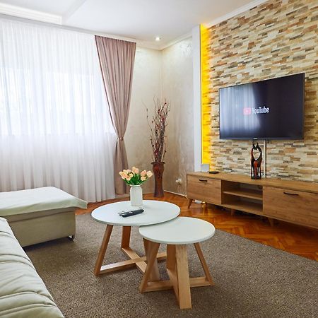 Apartman Julija โดนยี มิลาโนวัซ ภายนอก รูปภาพ