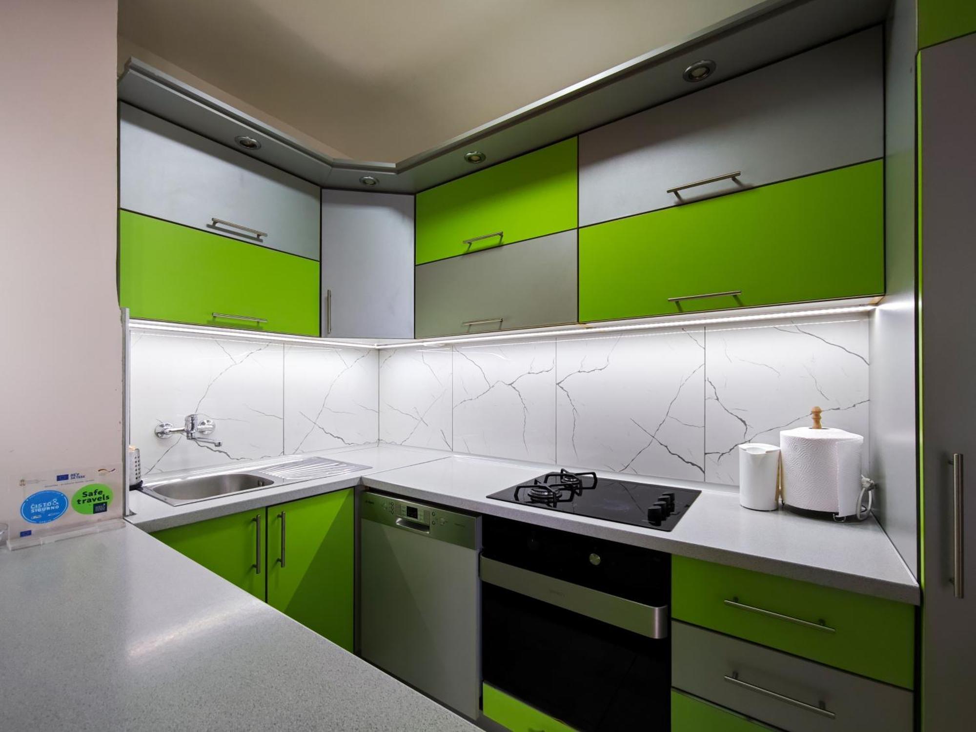 Apartman Julija โดนยี มิลาโนวัซ ภายนอก รูปภาพ