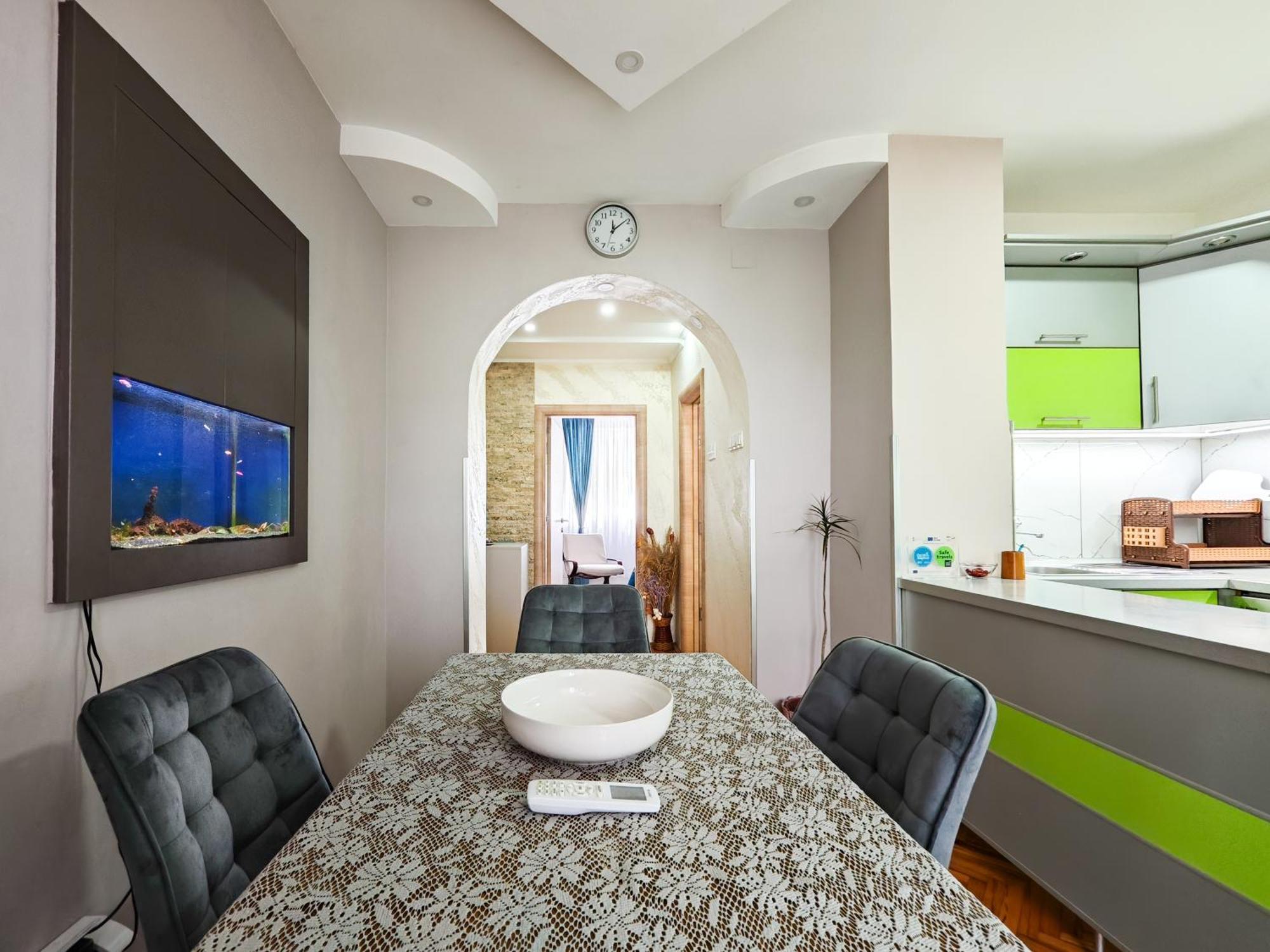 Apartman Julija โดนยี มิลาโนวัซ ภายนอก รูปภาพ